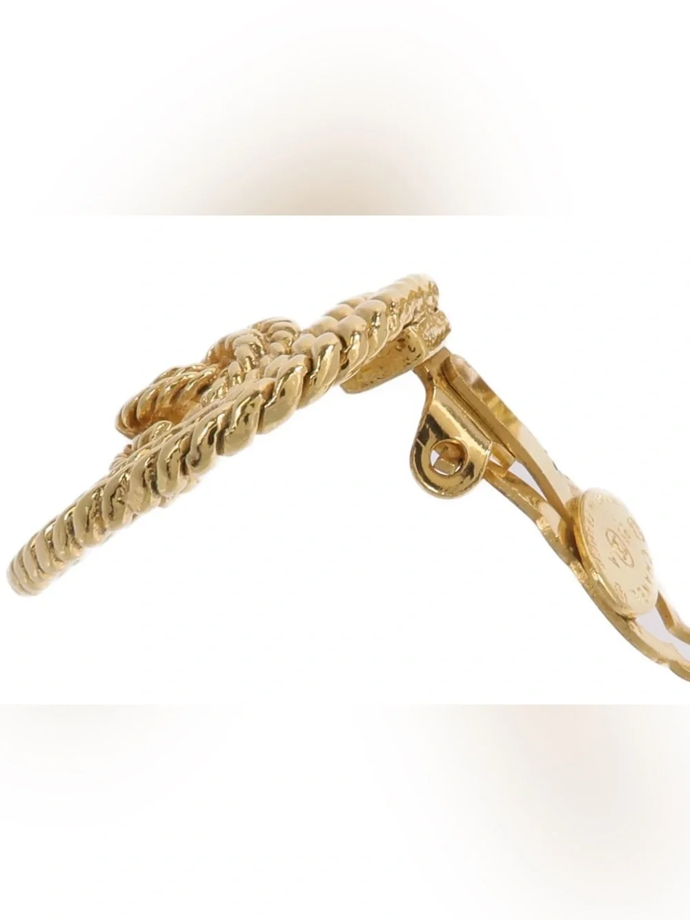 CHANEL Gold Twisted Rope Heart Clip-On Earrings